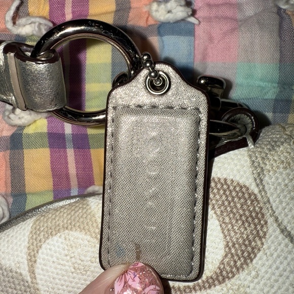 Coach Signature Crossbody Bag - Cream and Silver - Picture 9 of 9